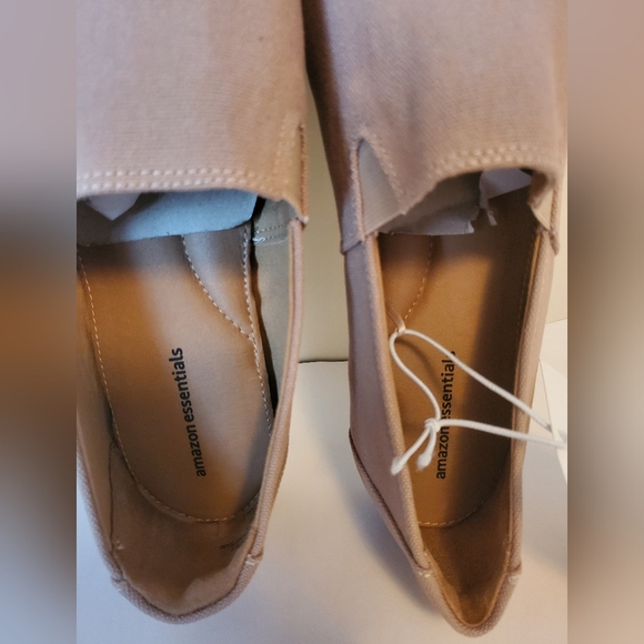 Amazon Essentials Women's slip on canvas flat shoes size 8 - Picture 4 of 8